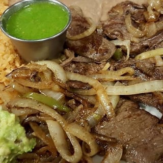 Steak Encebollado
