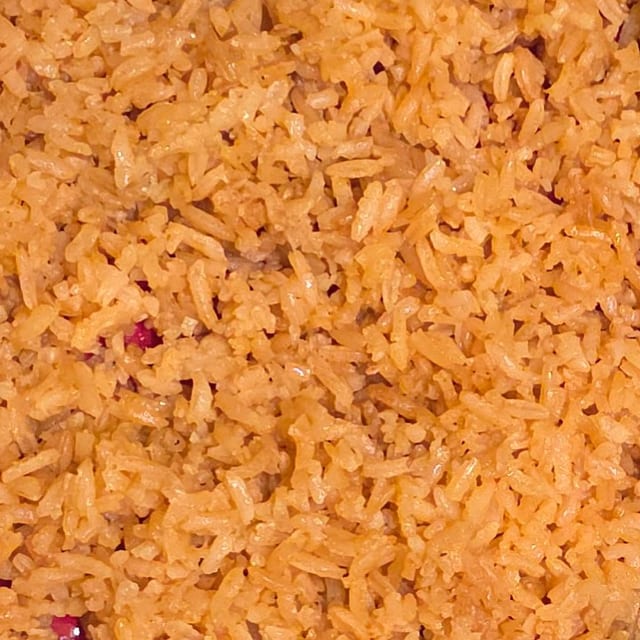 Side rice/arroz.