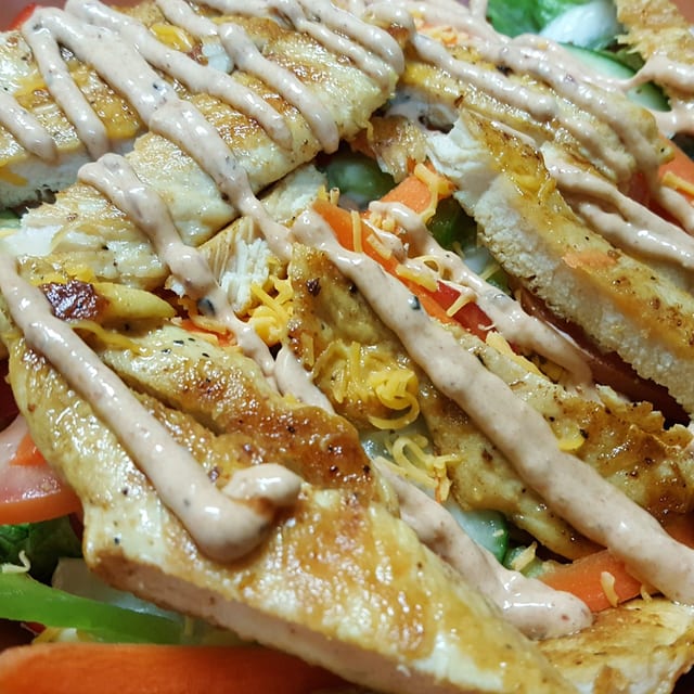 Chicken Chipotle Salad for 5.