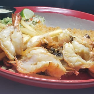 camarones al mojo de / garlic butter